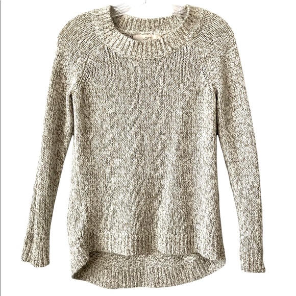 LOFT Sweaters - ANN TAYLOR LOFT Light Heather Gray Crew Neck High Low Hemline Sweater, S